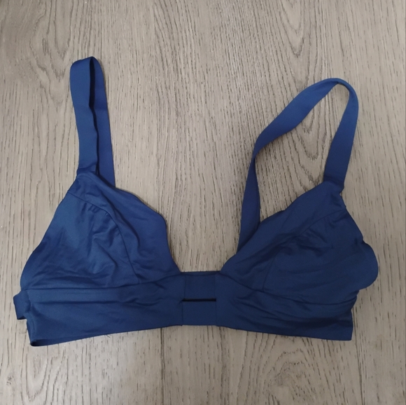 Vitamin A Women's Triangle Blue Bikini Top Sz 8 - Picture 1 of 3
